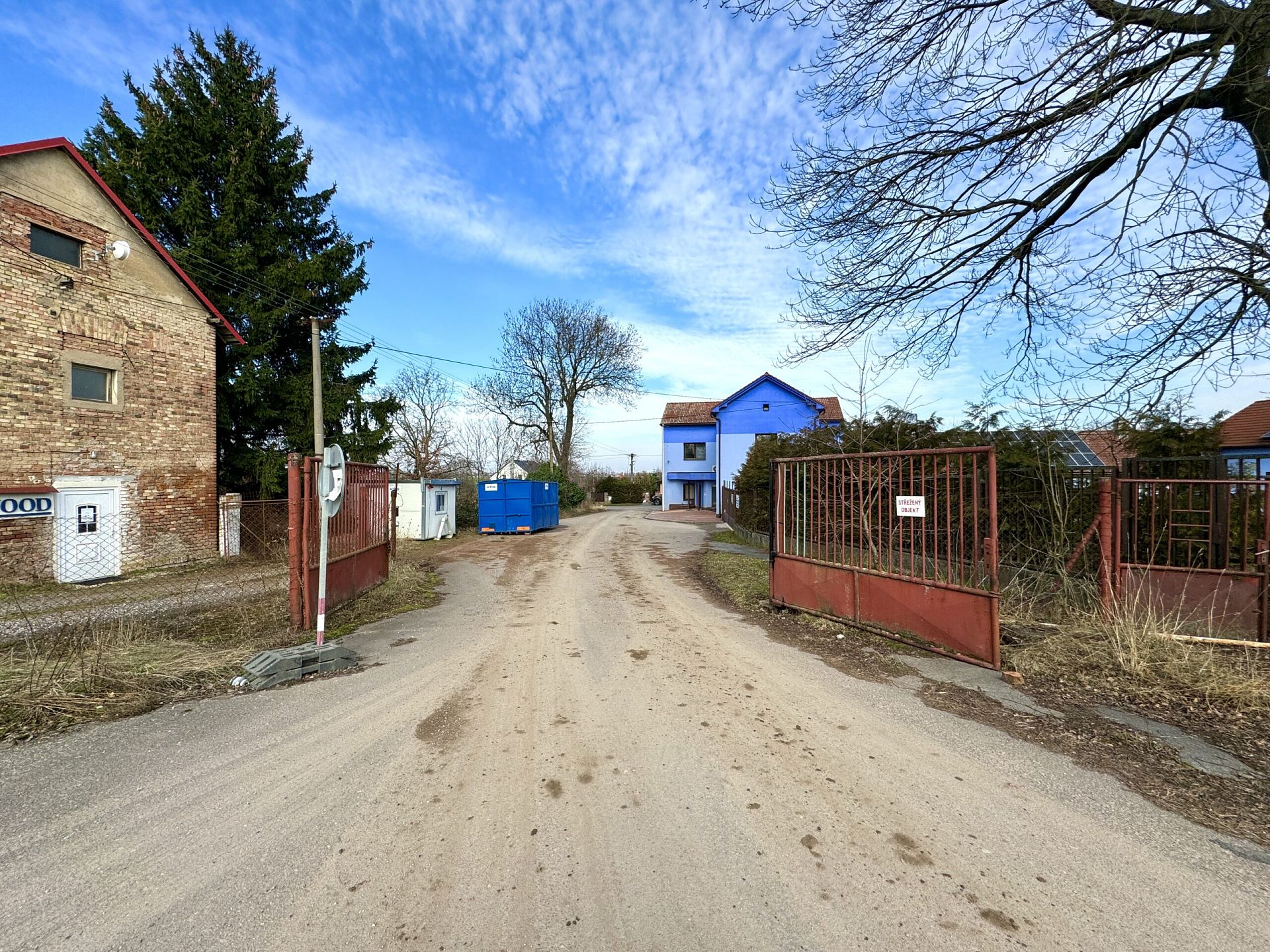 Commercial land for rent