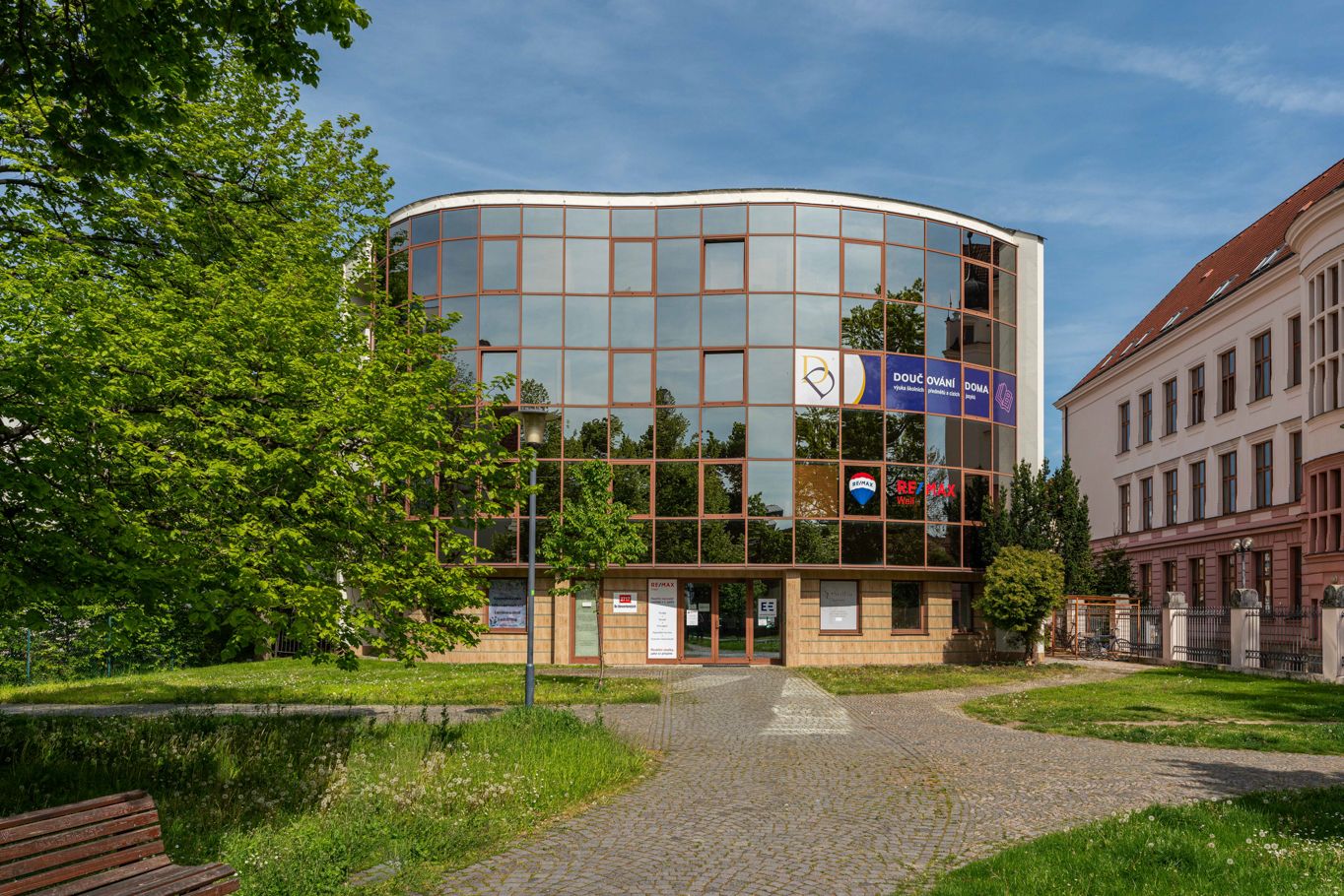 Prodej administrativního kancelářského komplexu 1 004 m²