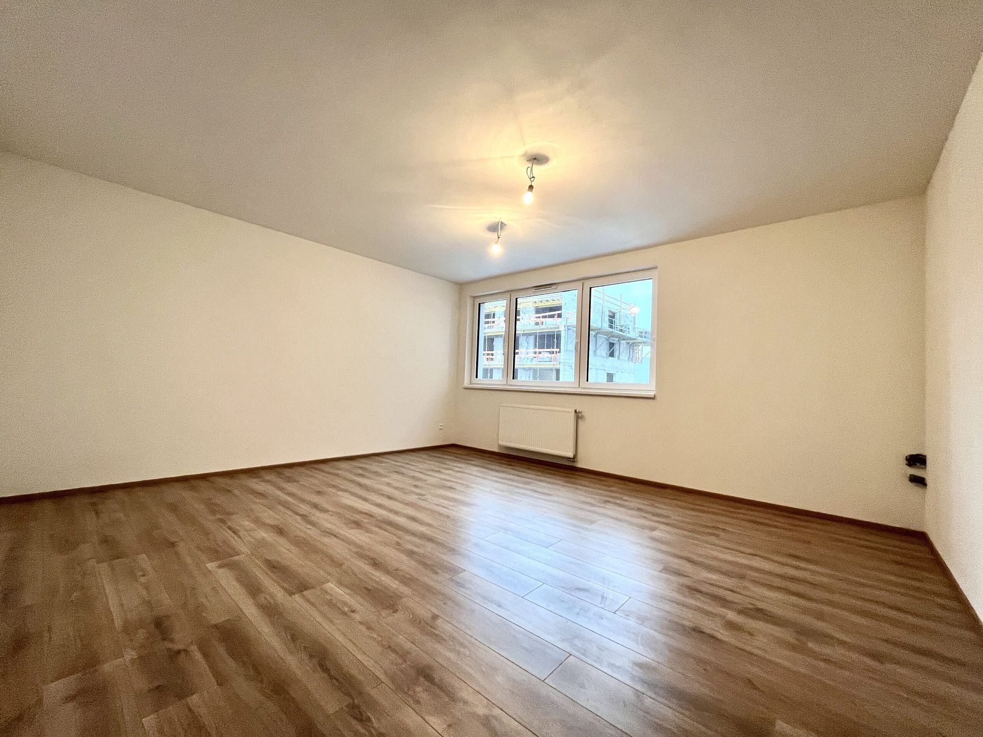 Pronájem bytu 1+kk 33 m² s výtahem