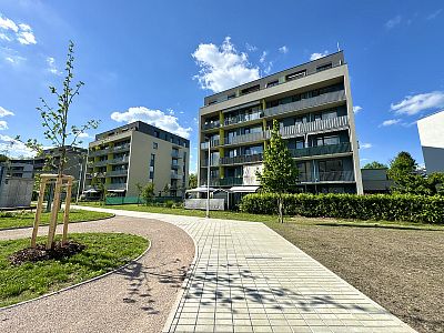 2+kk for rent in a new building with balcony