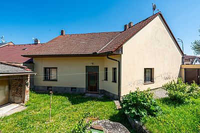 Basement family house with attic