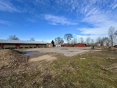 Commercial land for rent