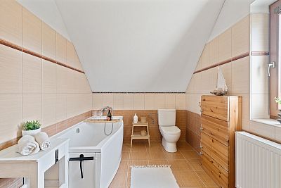 Family house with a view of Kunětice Mountain