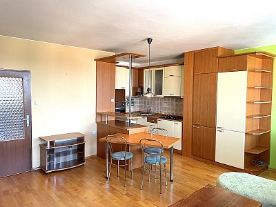 For sale apartment 3+kk 78 sqm with two balconies and cellar