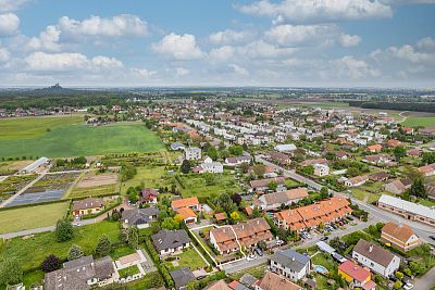 For sale family house with garage and winter garden 184 m²