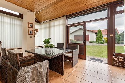 For sale family house with garage and winter garden 184 m²