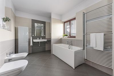 For sale family house with garage and winter garden 184 m²