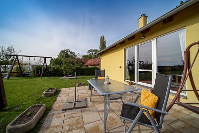 For sale low-cost family house of 117 sqm with a plot of 591 sqm