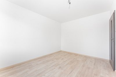 For sale new building of 122 m² with land of 1 020 m²