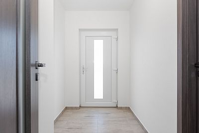 For sale new building of 122 m² with land of 1 020 m²