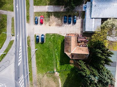 Komerční objekt s vlastním pozemkem