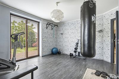 Ložnice s přímým vstupem na terasu