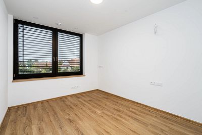 Luxusní dům s bazénem k pronájmu