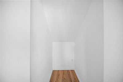 Moderní bydlení 7 min. od centra (s kuchyní a šatnou)