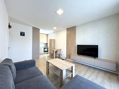 Moderní byt 2+kk m² s lodžií a komorou