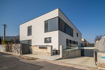 Nadstandardní byt 4+kk se zahradou