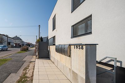 Nadstandardní byt 4+kk se zahradou