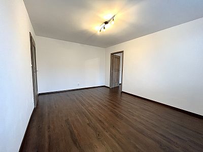 Newly renovated apartment 3+1 70 m² with a loggia