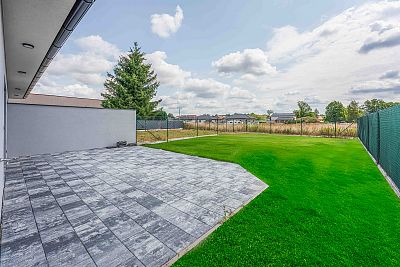 Novostavba s pozemkem 413 m² k pronájmu