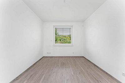 Novostavba s pozemkem 413 m² k pronájmu