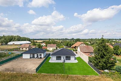 Novostavba s pozemkem 413 m² k pronájmu