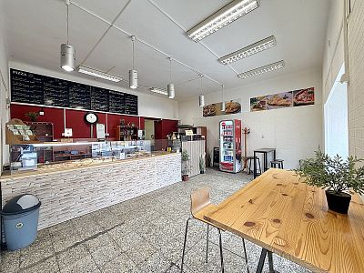 Obchodní prostor (pizzerie) v centru města