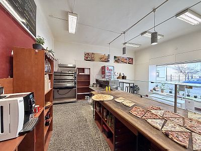 Obchodní prostor (pizzerie) v centru města
