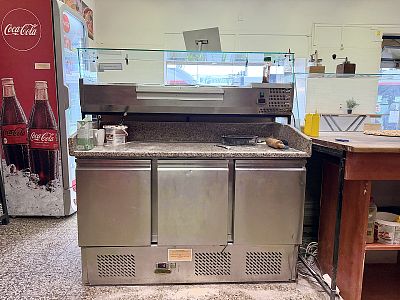 Obchodní prostor (pizzerie) v centru města