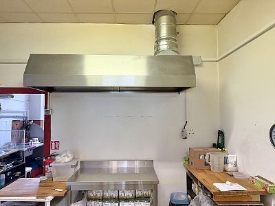 Obchodní prostor (pizzerie) v centru města