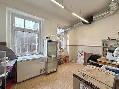 Obchodní prostor (pizzerie) v centru města