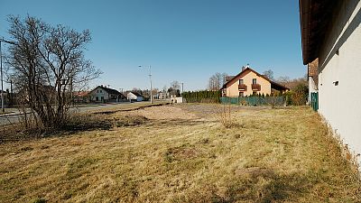 Pozemek s projektem a stavebním povolením