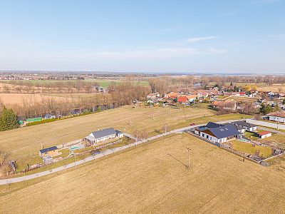 Pozemek s projektem a stavebním povolením