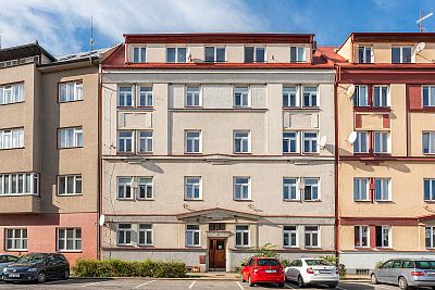 Prodej bytu 3+1 95 m² se sklepem