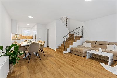 Prodej nového rodinného domu 121 m², pozemek 304 m²