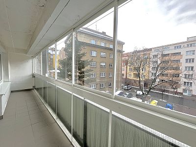 Pronájem bytu 2+kk 60 m² s lodžií 8 m²