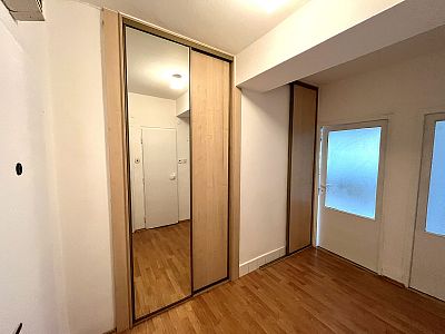 Pronájem bytu 2+kk 60 m² s lodžií 8 m²