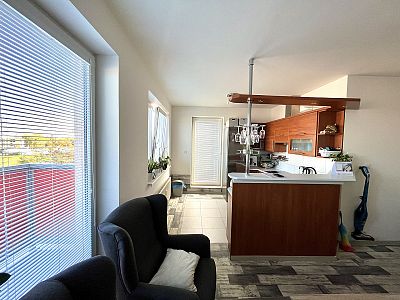 Pronájem bytu 2+kk 81 m² s balkónem a velkou terasou