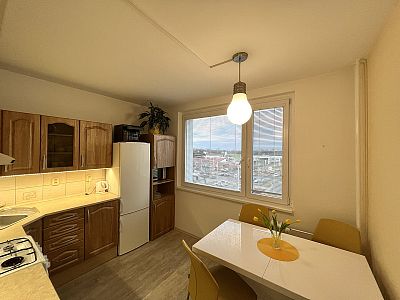 Pronájem bytu 4+1 94 m² s lodžií