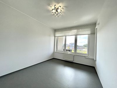 Pronájem moderního bytu 2+kk s lodžií a sklepem