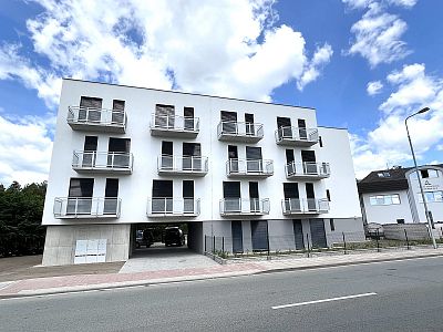 Pronájem nového bytu 1+kk 39 m² s balkónem a sklepem