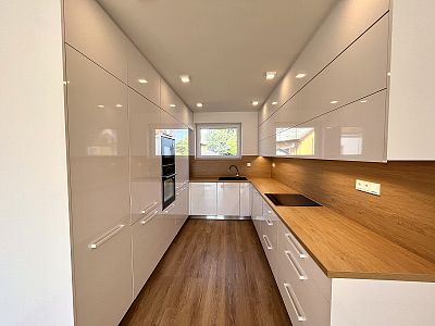 Pronájem rodinného domu 117 m² s pozemkem 290 m²