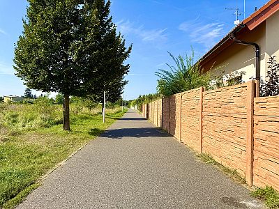 Pronájem rodinného domu, pozemek 288 m²