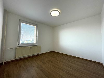 Pronájem zrekonstruovaného bytu 3+1 s balkónem a sklepem