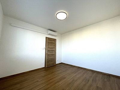 Renovated apartment 3+1 with balcony and cellar