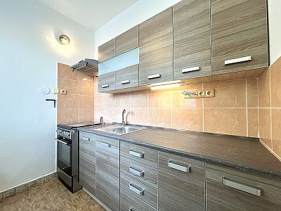 Rent apartment 1+1 32 m² with cellar and elevator