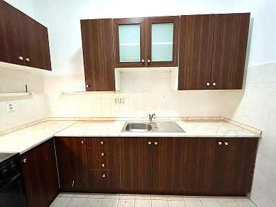 Rent apartment 2+1 53 m² with balcony and cellar