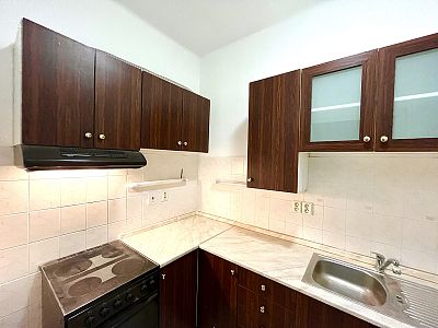 Rent apartment 2+1 53 m² with balcony and cellar