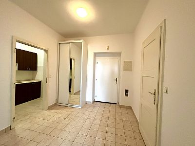 Rent apartment 2+1 53 m² with balcony and cellar