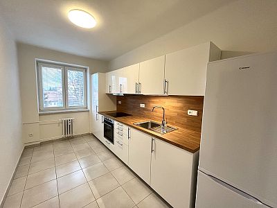 Rent apartment 2+1 57 m² with balcony and cellar