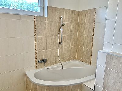 Rent apartment 2+kk 57 m² with loggia